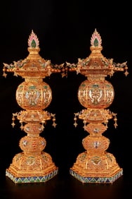 A Pair of Rare Flower silk gold-plated Inlaid Gems Palace Lanterns