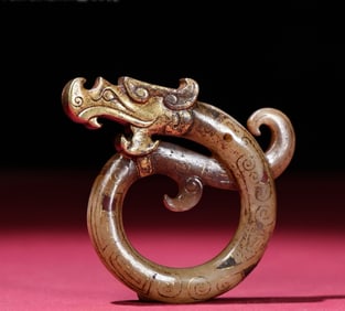An Exquisite White Jade Gilt Dragon Pattern Pendant