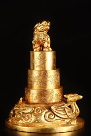 A Rare Gilt Bronze Dragon and Phoenix Pattern Seal
