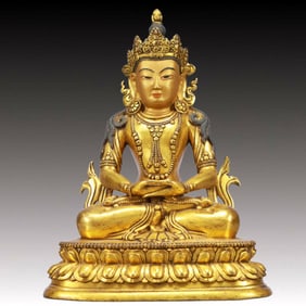A Solemn Gilt Bronze Statue of Amitayus