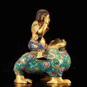An Exquisite Cloisonne Lotus Pattern Golden Toad-Shaped Censer
