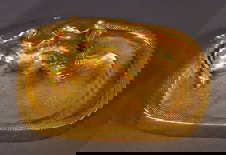 An Exquisite Gilt Bronze Auspicious Cloud and Dragon Pattern Inkstone: An Exquisite Gilt Bronze Auspicious Cloud and Dragon Pattern Inkstone,Size:1.6inx6.5inx4.5in,Weight:1053g,Qing Dynasty, China,Qianlong Four-character Mark &#38108;&#37775;&#37329;&#31077;&#20113;&#408