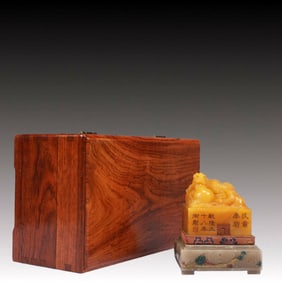 An Exquisite Tianhuang Stone Dragon Pattern Seal