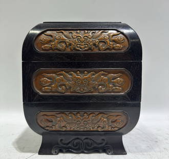 An Exquisite Zitanwood Inlaid Boxwood Bats Pattern Box: An Exquisite Zitanwood Inlaid Boxwood Bats Pattern Box,Qing Dynasty, China,Size:6.3inx6.3inx7.9in &#32043;&#27264;&#26408;&#38262;&#40644;&#26472;&#26408;&#34649;&#34656;&#32441;&#30418;&#23376;,&#200