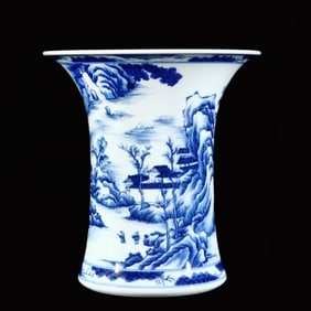 An Exquisite Blue and White Landscape and Figure Pattern Vase