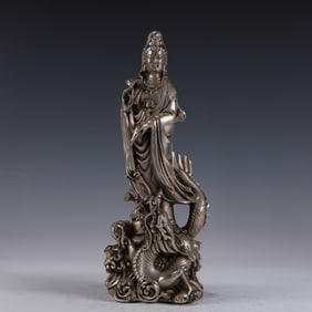An Exquisite Silver-plated Statue of Avalokitesvara Ornament
