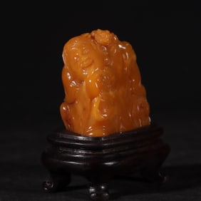 An Exquisite Tianhuang Stone Carved Figure Pattern Ornament