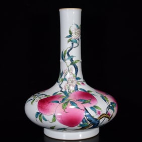An Exquisite Famille-Rose FuShou Pattern Vase