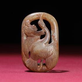 An Exquisite White Jade Crane Pendant