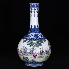 A Rare Blue and White Famille-Rose Figure Pattern Vase
