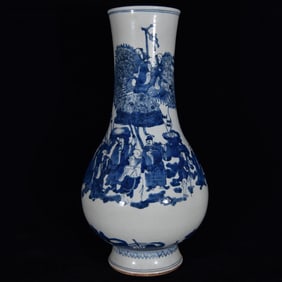 An Exquisite Blue and White Character and Story Pattern Vase