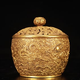 An Exquisite Gilt Bronze Dragon Pattern Jar with Cover
