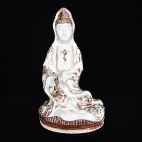 An Exquisite Underglaze-Red Lotus Pattern Statue of Avalokitesvara
