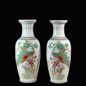 A Pair of Exquisite Famille-Rose Flower and Bird Pattern Vases,With Poem
