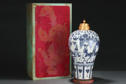A Huge Blue and White Lotus, Character and Story Pattern Vase, With Gilt Cover