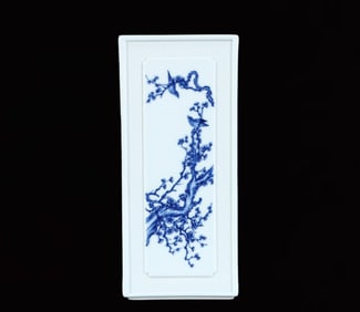 An Exquisite Blue and White Plum Blossom,Orchid Bamboo and Chrysanthemum Pattern Brush Pot