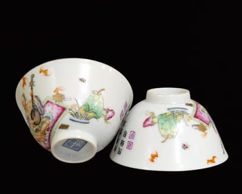 A Pair of Exquisite Famille-Rose Character and Story Pattern Cups,With Poem