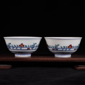 A Pair of Exquisite Blue and White Doucai Hornwort Pattern Cups