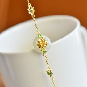 An Exquisite Sterling Silver-Gold Plated Inlaid White Jade Enamel Bracelet
