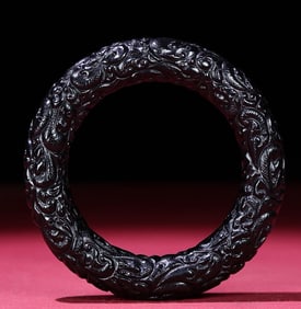 An Exquisite White Jade Black Lacquer Dragon Pattern Bracelets