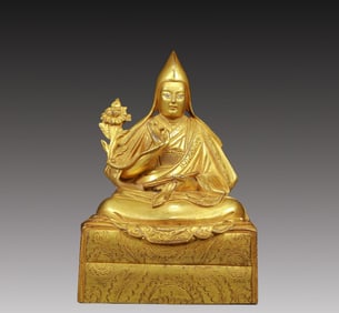 A Solemn Gilt Bronze Statue of Tsongkhapa