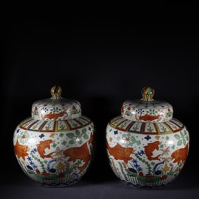 A Pair of Exquisite Wucai Fish and Lotus Pattern Jar