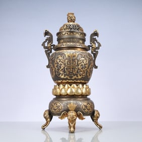 A Exquisite Gilt Silver Lotus Pattern Bats and Peach Pattern Dragon Pattern Double-Ears Censer