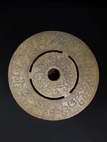 An Exquisite White Jade Dragon Pattern Ornament
