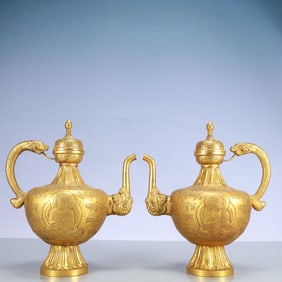 A Exquisite A pair of Gilt Bronze Buddha statue Pattern Lotus Pattern -With Inscription Ewer