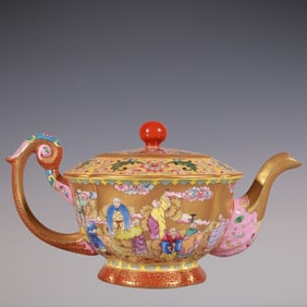 An Exquisite Enamel Lotus Pattern Character and Story Pattern Teapot