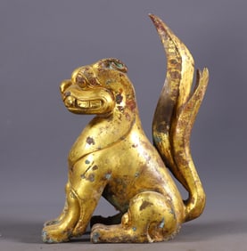 An Exquisite Gilt Bronze Auspicious Beast Ornament