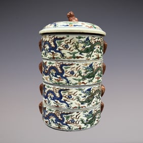 An Exquisite Wucai Blue and White Dragon Pattern Box