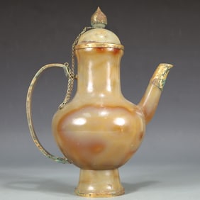 A Exquisite Agate Outline in gold Ewer