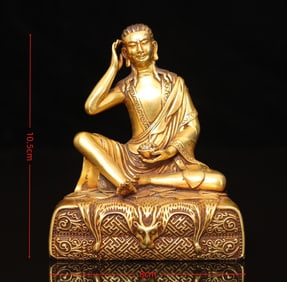 An Exquisite Gilt Bronze Buddha Statue