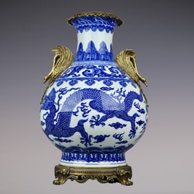An Exquisite Blue and White Inlaid Bronze Dragon Pattern Lotus Pattern Double-Ears Vase