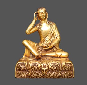 An Exquisite Gilt Bronze Buddha Statue