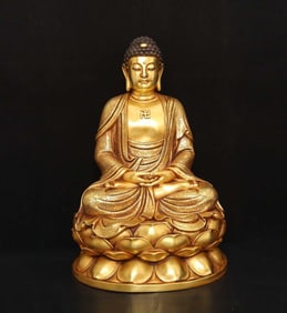 An Exquisite Gilt Bronze Buddha Statue