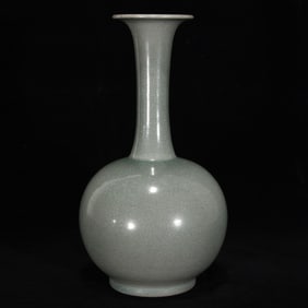 An Exquisite Ru yao Vase