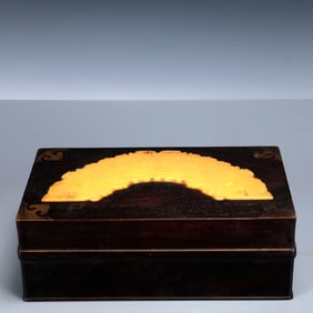 An Exquisite Zitanwood Inlaid Inlaid White Jade Box