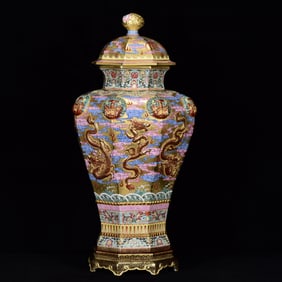 A Huge Enamel Gilt Auspicious Cloud and Dragon Pattern Tiger-head Cover Jar