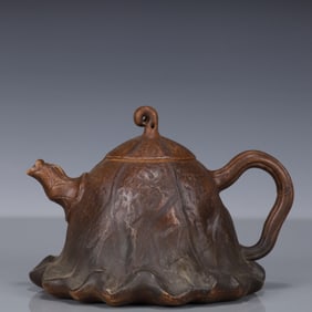 An Exquisite Purple Sands Teapot