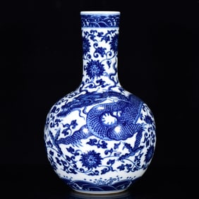 An Exquisite Blue and White Flower and Dragon Pattern Vase