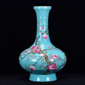 A Rare Famille-Rose Painted Gold Pomegranate Pattern Vase