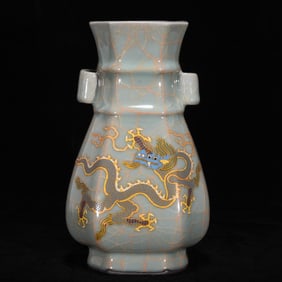 An Exquisite Guan yao Famille-Rose Dragon Pattern Double-Ears Vase