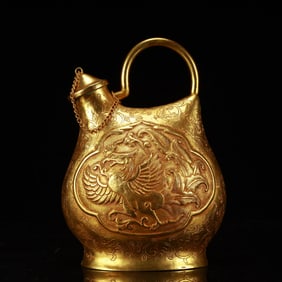 An Exquisite Gilt Bronze Phoenix Pattern Ewer