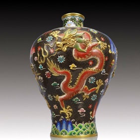 A Huge Cloisonne Lotus and Dragon Pattern Vase