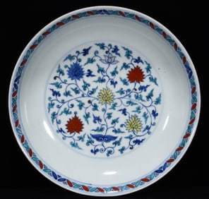 An Exquisite Doucai Lotus Pattern Plate
