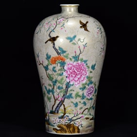 A Rare Famille-Rose Painted Gold Flower and Bird Pattern Vase,with Poem
