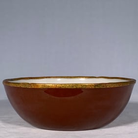 An Exquisite Ding yao Cover with Gold Flower Pattern Bowl