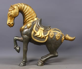 An Exquisite Gilt Bronze Horse Ornament